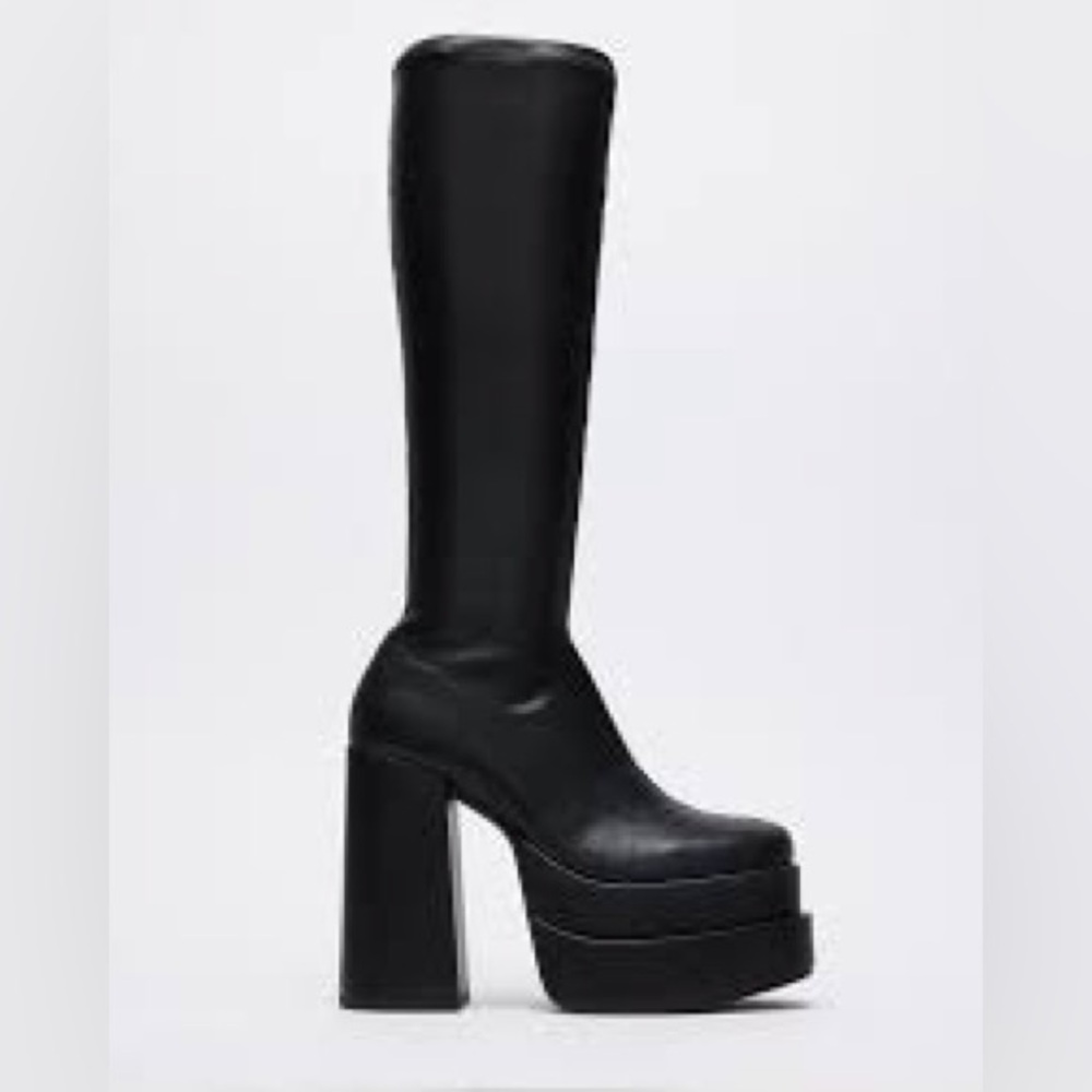 Steve Madden platform boots